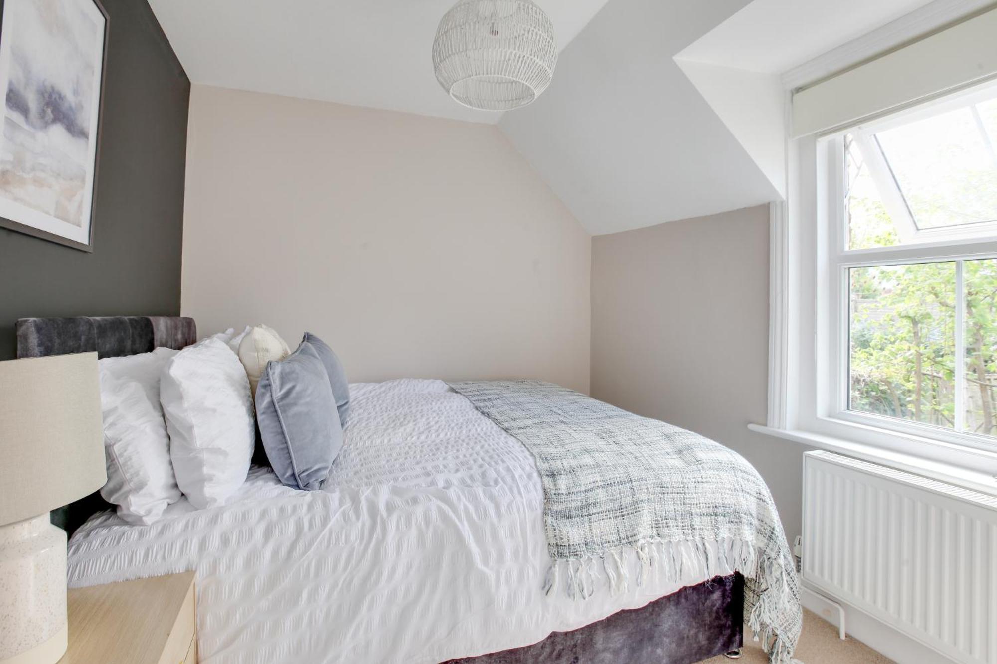 Cosy 3 Bedroom House With Free Parking And Wifi هيث المظهر الخارجي الصورة